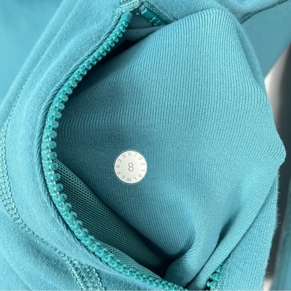 Lululemon Define Jacket - Picture 11 of 11
